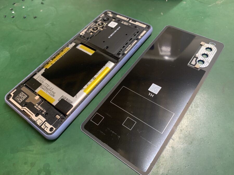 Xperia 10 IIIのパネル交換のご依頼をいただきました！