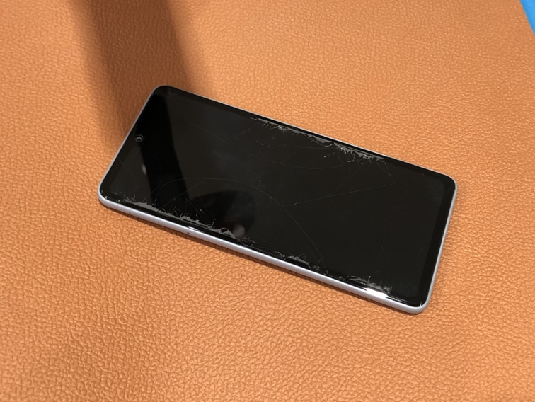画面が映らない😭GalaxyA41（ギャラクシー）のフロントパネル修理を行いました。【スマホ修理工房　仙台PARCO2店】