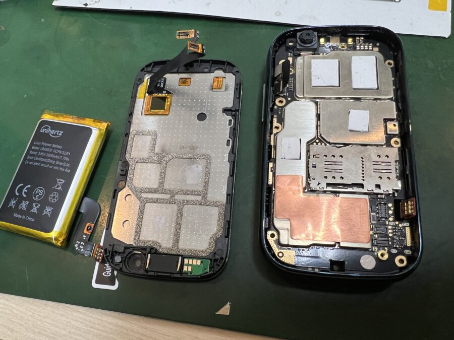 Unihertz Jelly 2 のバッテリー消費が激しいので新しいバッテリーに交換したいとのことでご相談いただきました！