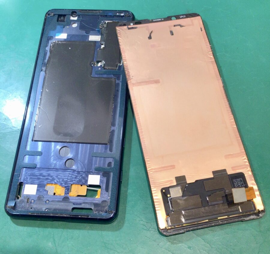 Xperia 5 II　画面表示不良【スマホ修理工房 東松山店】