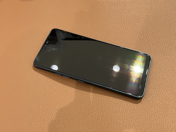 バッテリーが膨張したAndroidONE X5-LG（アンドロイドワン）バッテリー交換の修理を行いました