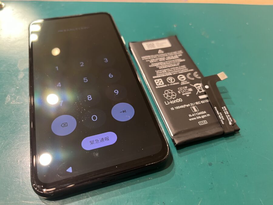 データそのままのGoogle Pixel4a4G（グーグルピクセル）のバッテリー交換は60分～♪【スマホ修理工房新宿PePe店】