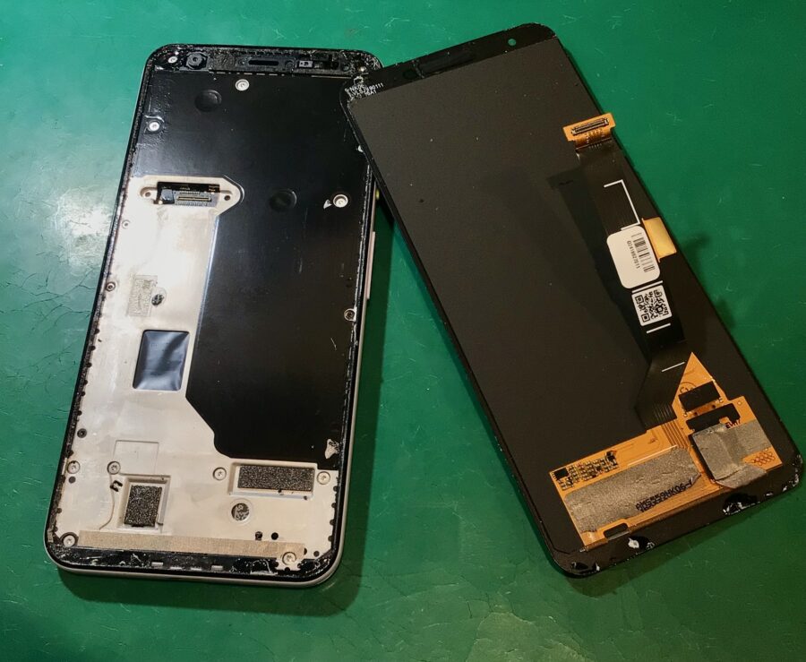 Google Pixel 3a　画面割れ/表示不可【スマホ修理工房 東松山店】