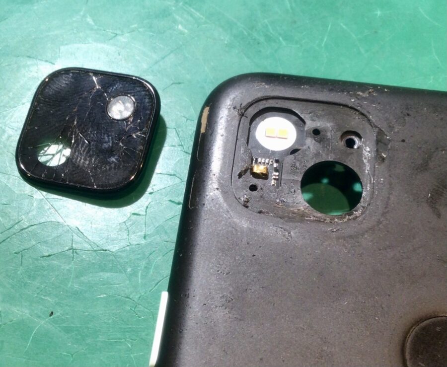 Google Pixel 4a　カメラレンズカバーガラス割れ【スマホ修理工房 東松山店】