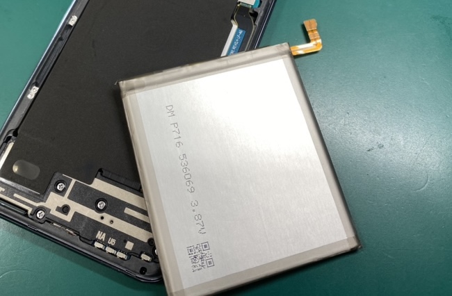 Galaxy S21（ギャラクシー）バッテリーの減りが早いならぜひ【スマホ修理工房ココリア多摩センター店】