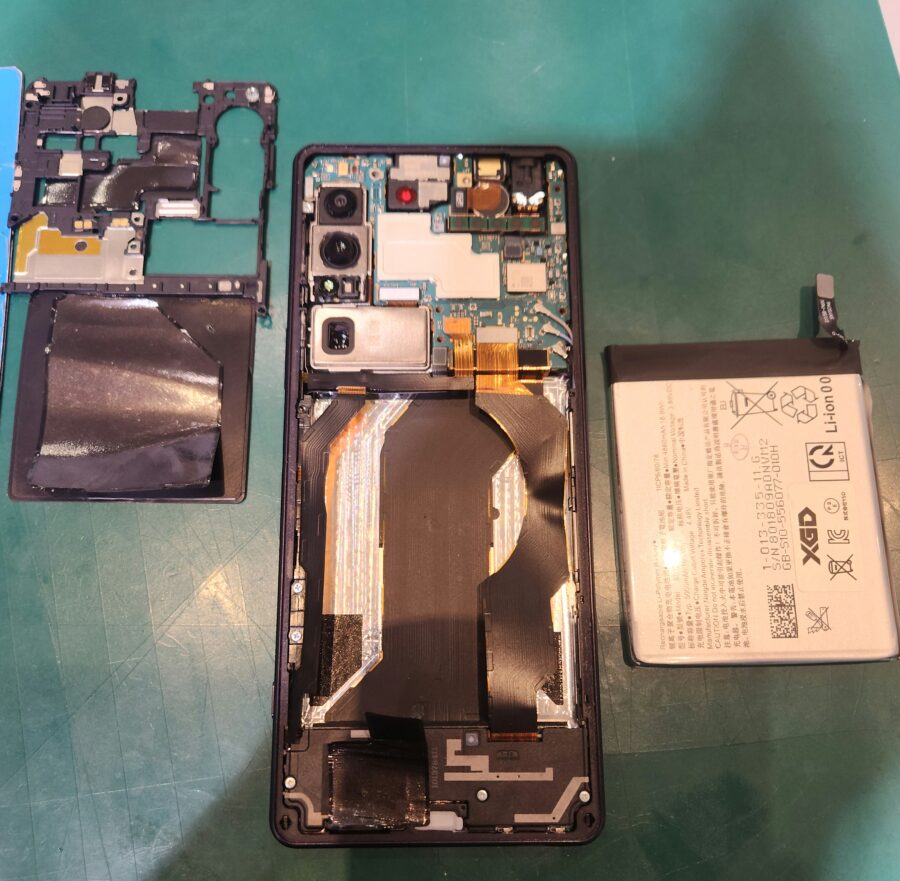 起動しなくなってしまったXperia５Ⅱ(エクスペリア)のバッテリー交換修理を承りました！【スマホ修理工房新宿PePe店】