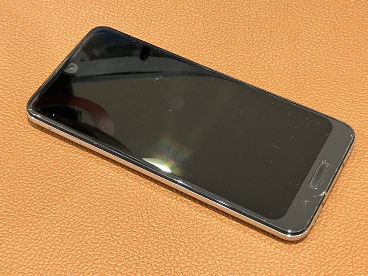 画面下部分が割れてしまったAQUOS R3（アクオス）の画面交換修理を行いました。【スマホ修理工房　仙台PARCO2店】