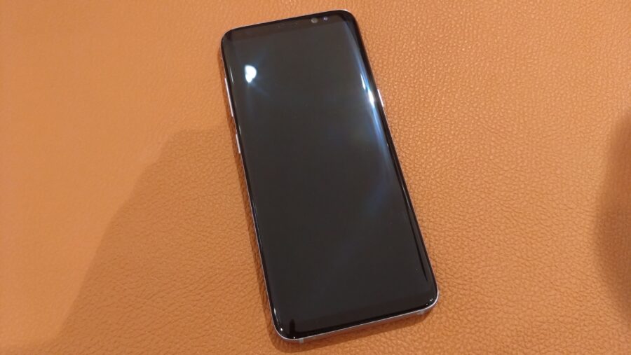 バッテリー持ちが気になるGalaxyS8（ギャラクシーエスエイト）画面交換修理を行いました。【スマホ修理工房仙台PARCO2店】