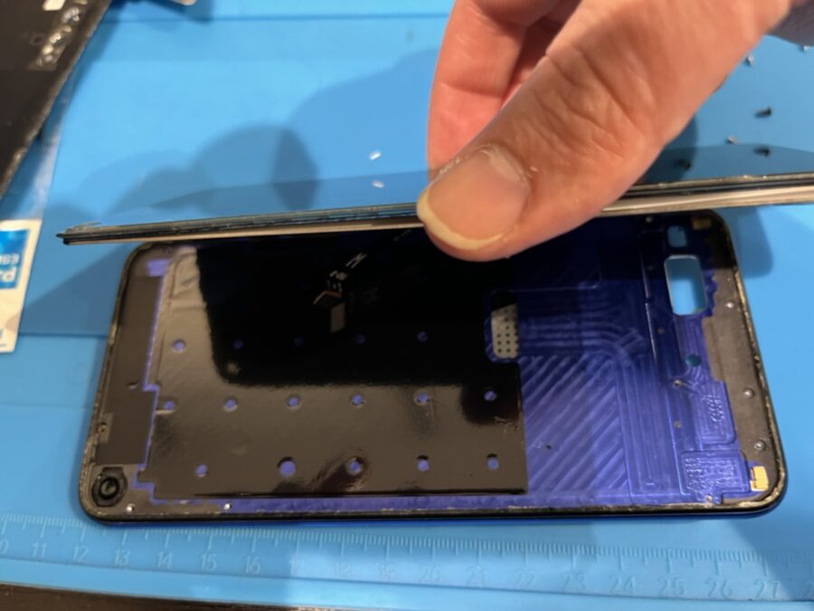 修理歴があっても大丈夫です！　HUAWEI nova 5T  液晶交換修理は、スマホ修理工房渋谷店へ！