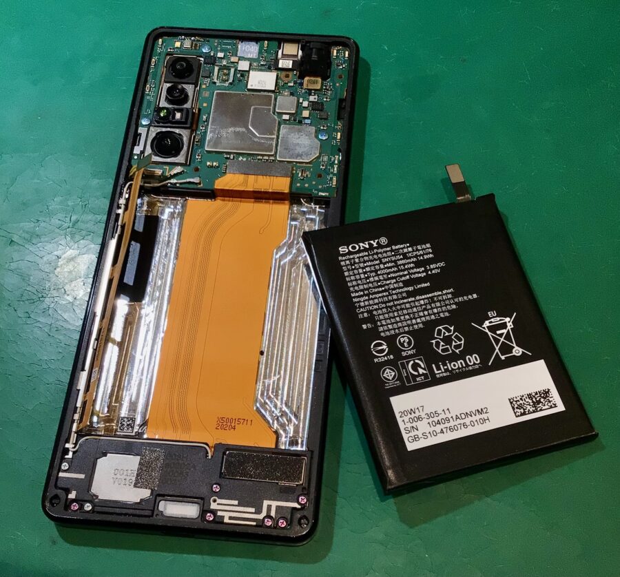 Xperia 1 II　バッテリー劣化【スマホ修理工房 東松山店】