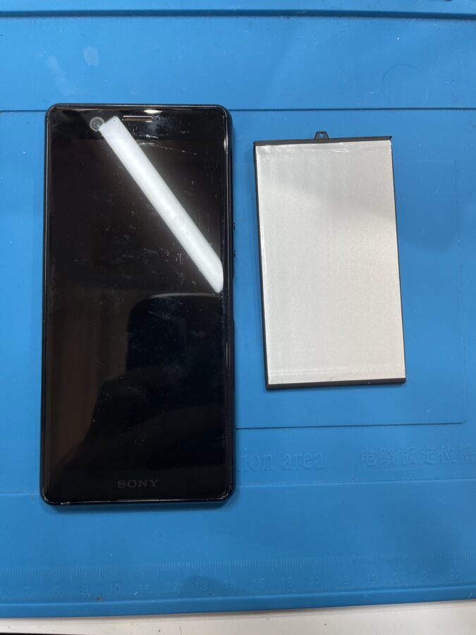 Xperia Ace (エクスぺリア/SO-02L) のバッテリー交換は、「スマホ修理工房　池袋P'パルコ本店」にお任せください