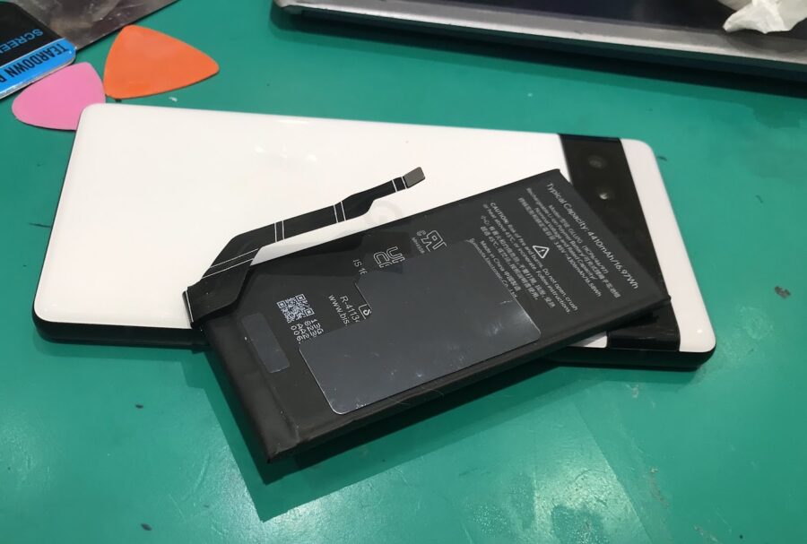 【バッテリー交換】Google Pixel 6a のバッテリー交換！【スマホ修理工房 横浜戸塚モディ店】