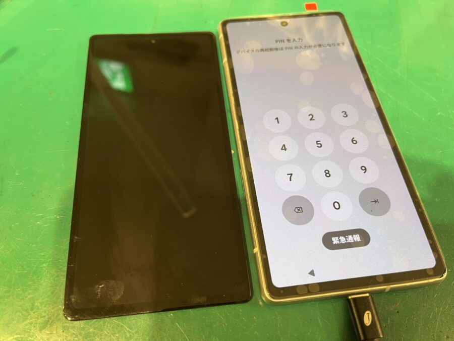 落としてしまって黒いシミが出るようになってしまった💦Pixel7a（グーグル） 画面交換も【スマホ修理工房新宿PePe店】へどう