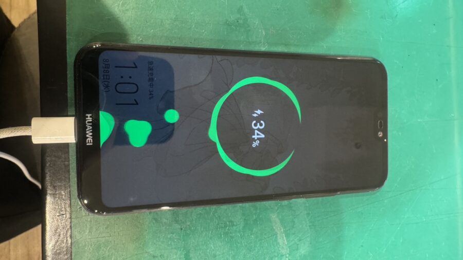 バッテリーの減りが早くなった！Huawei P20Lite（ファーウェイ）交換交換なら【スマホ修理工房新宿PePe店】へどうぞ！