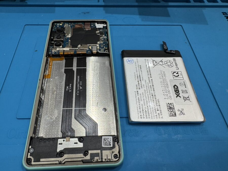 SONY Xperia 1Ⅲのバッデリー交換は、「スマホ修理工房　池袋P`PARCO」へ！