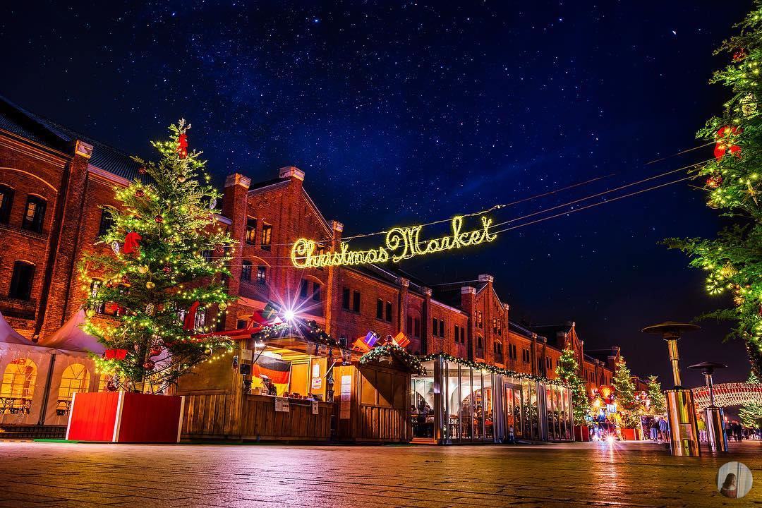 Red Brick Warehouse in Christmas season