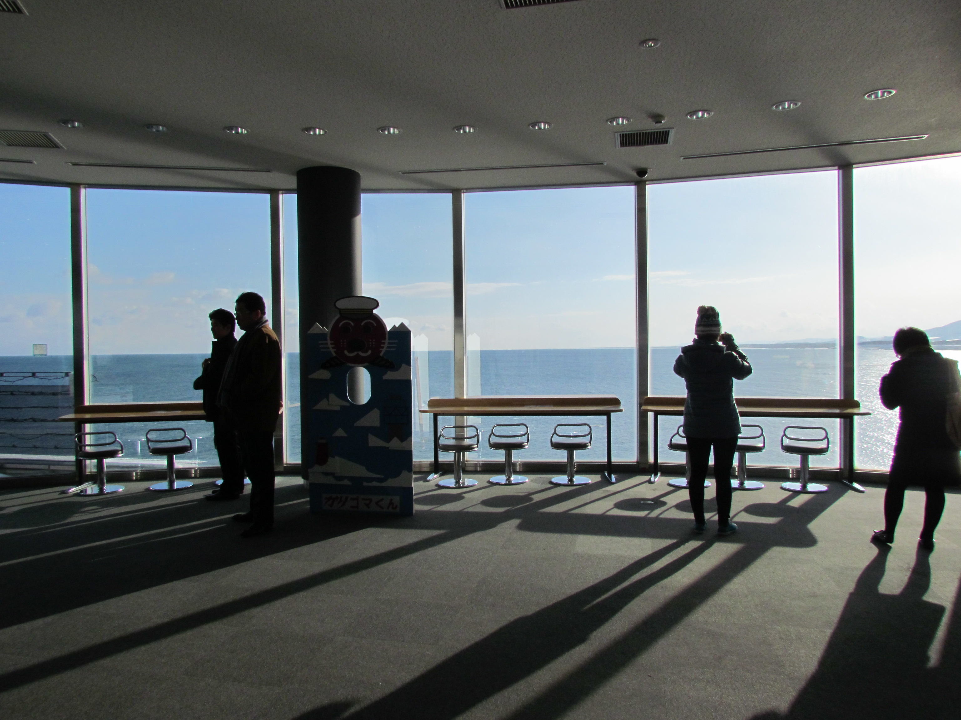 The most beautiful café with a view of the sea in Hokkaido ^.^