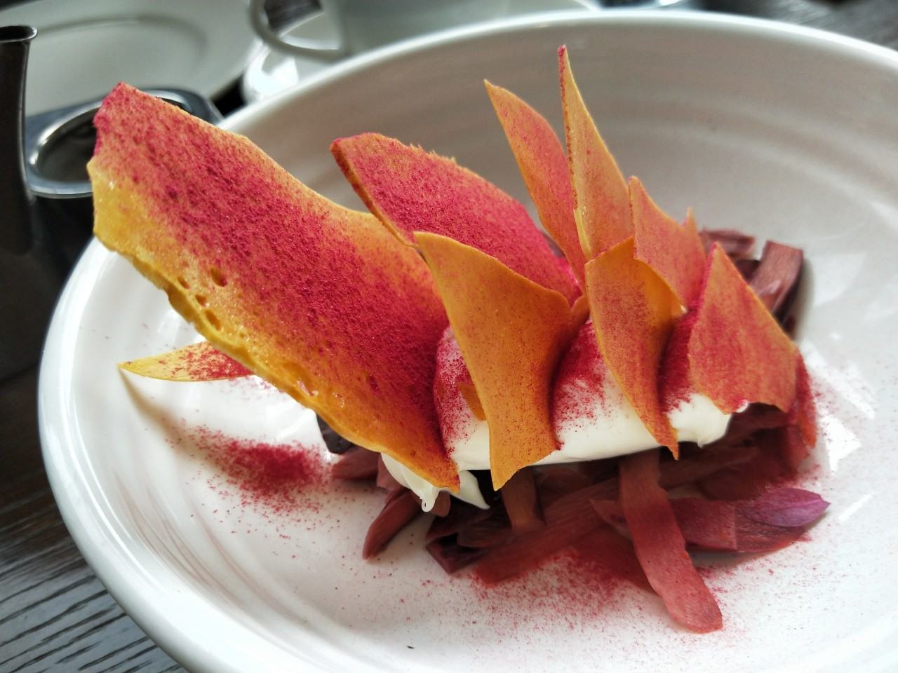 White Chocolate Poached Rhubarb Honeycomb (3 pax serving)