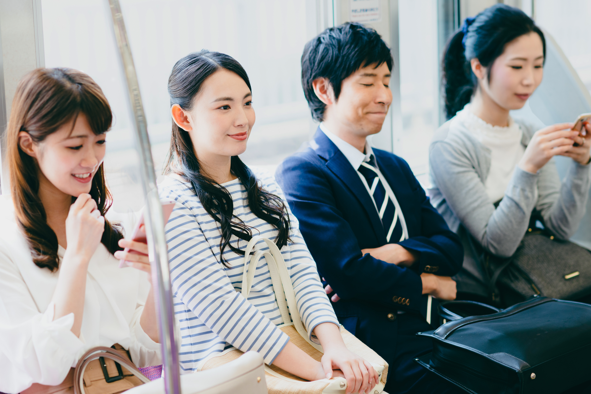 Manner tips when taking a train in Japan