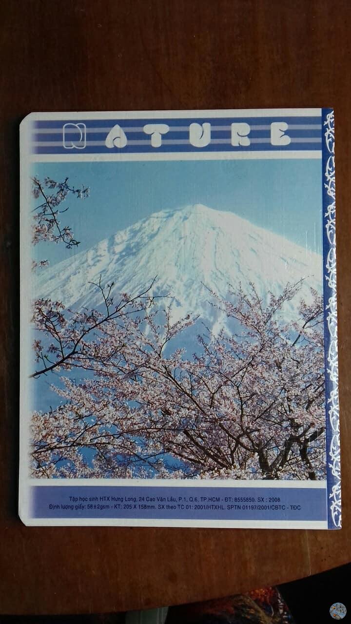Fuji-san on the cover of a famous Vietnamese Bút Cầu notebook =))