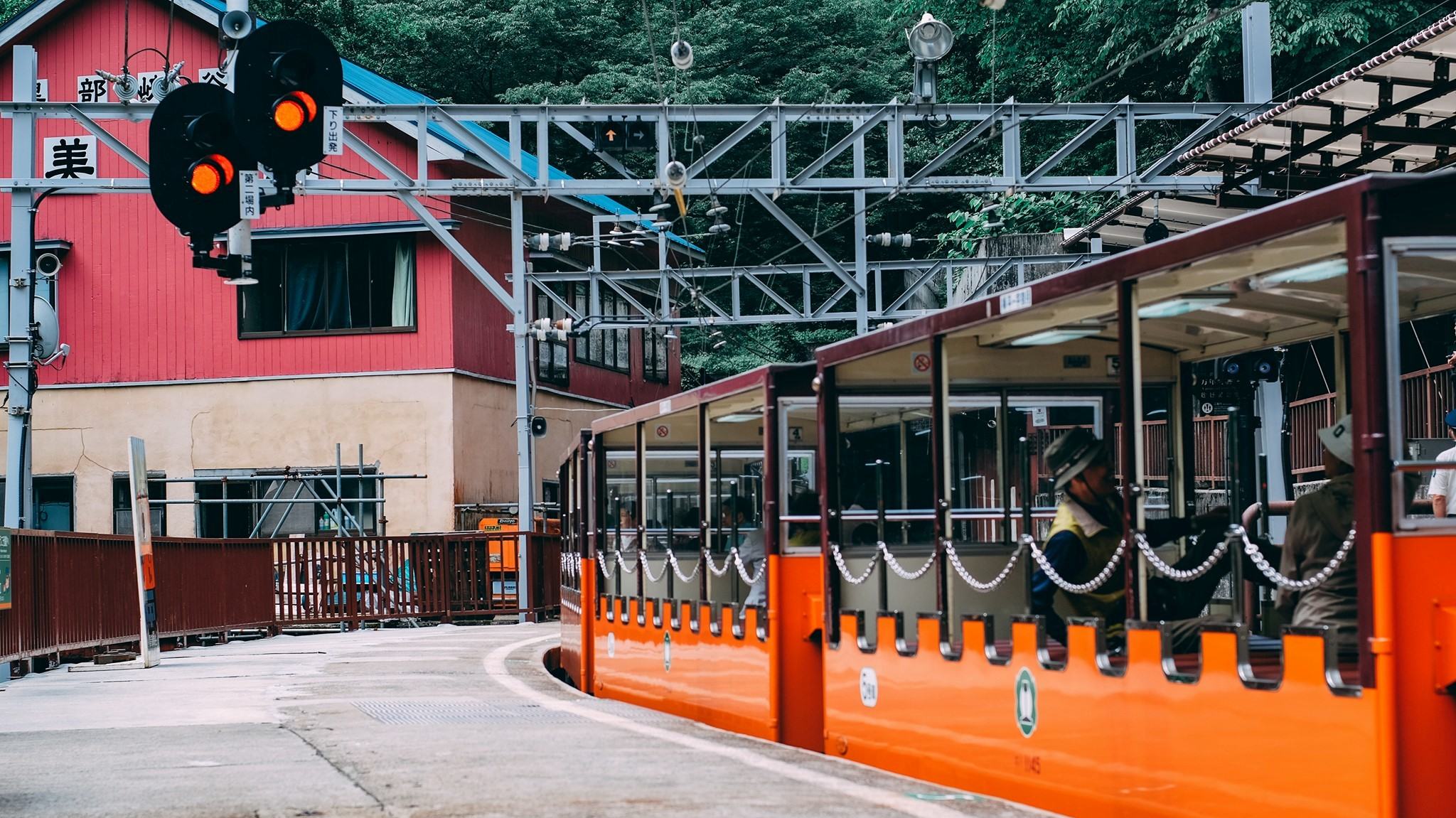 The train on the Torokko Electric Railway