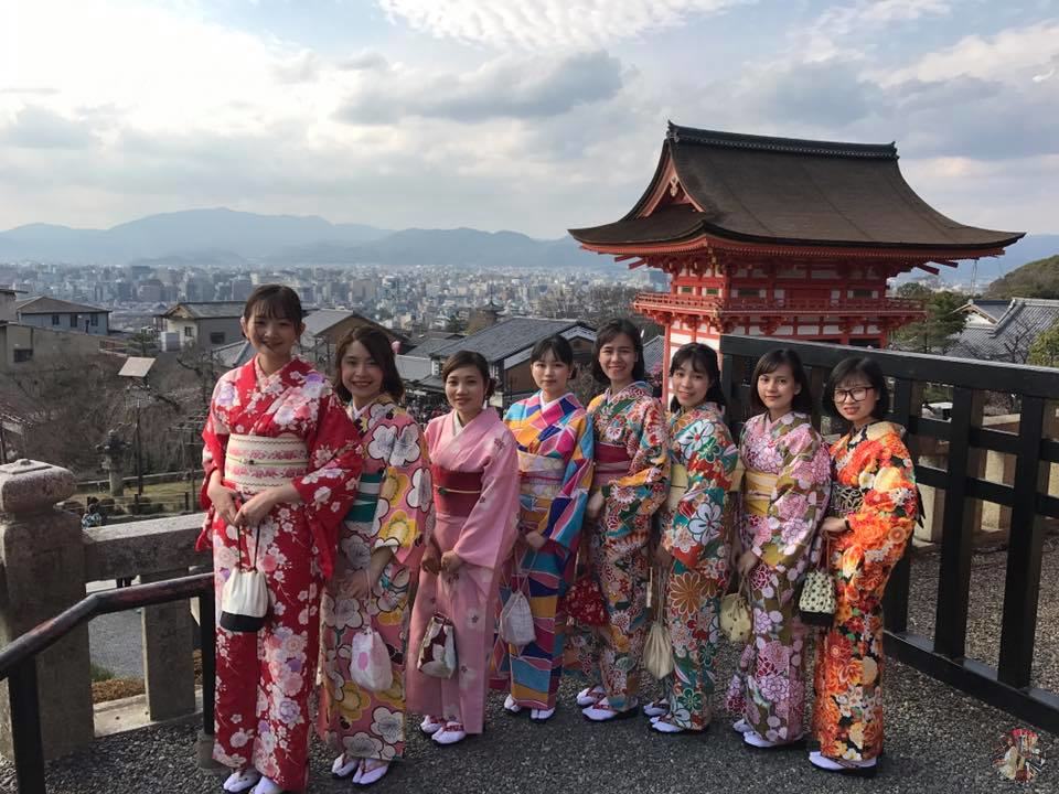 Gracefully in Kimonos