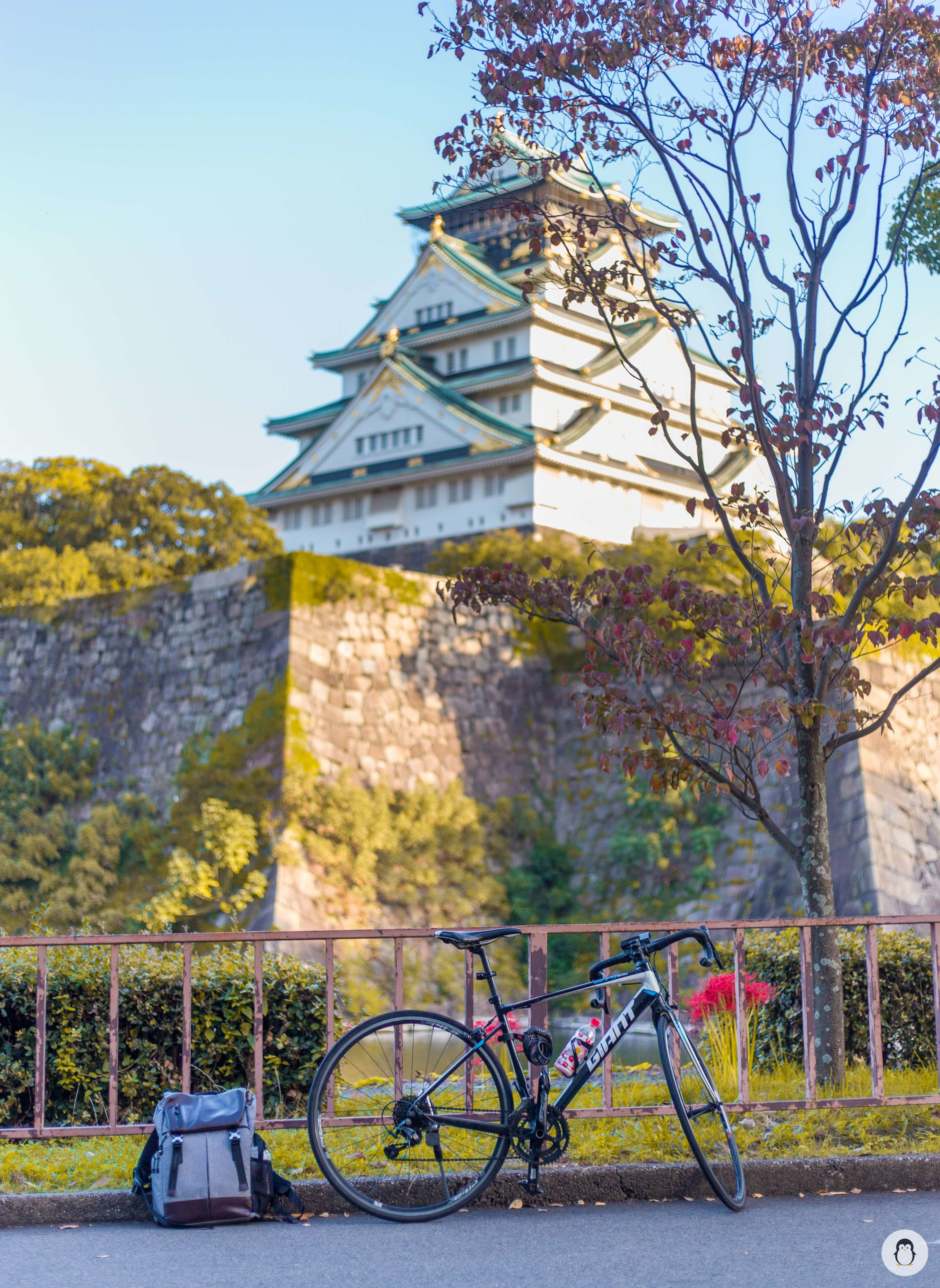 Osaka Castle - peaceful late-autumn days