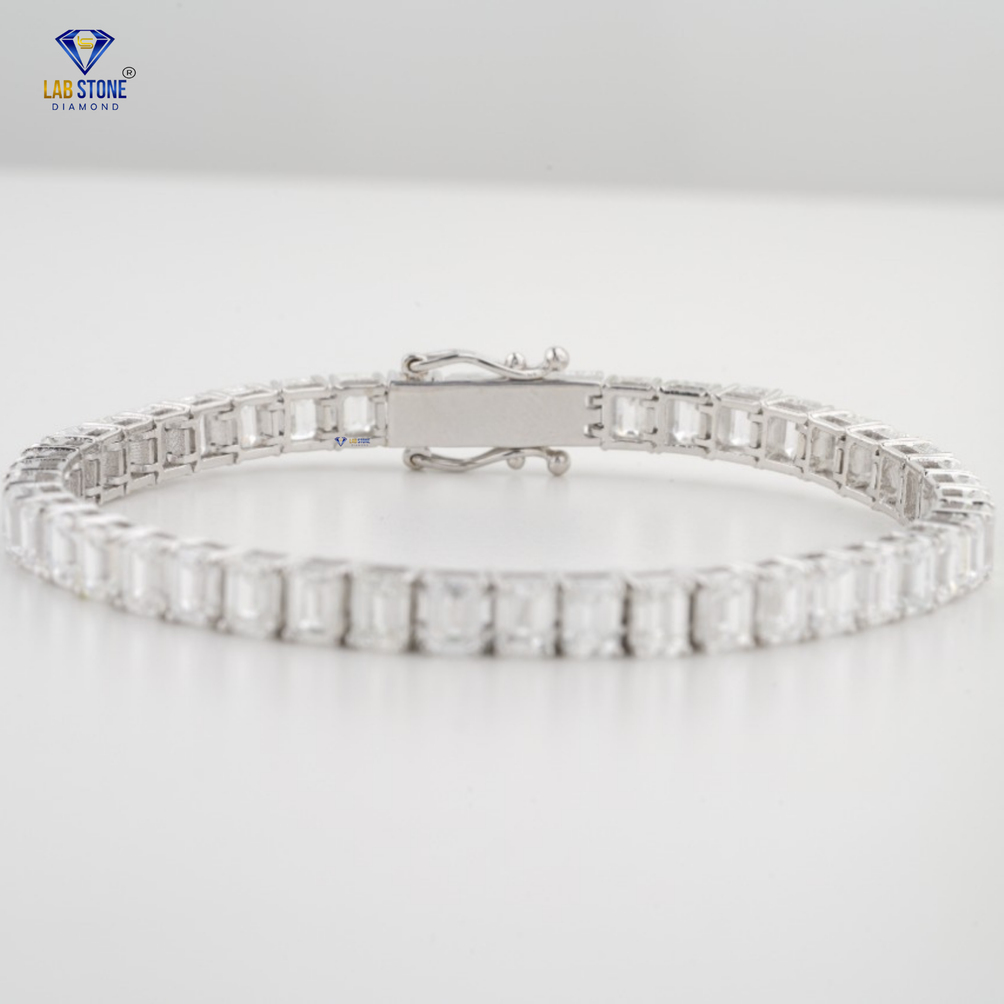 18.06 Tdw Emerald Brilliant Cut 18k White Gold Diamond Bracelet Non Certified Diamond Cvd/hpht Diamond Jewelry