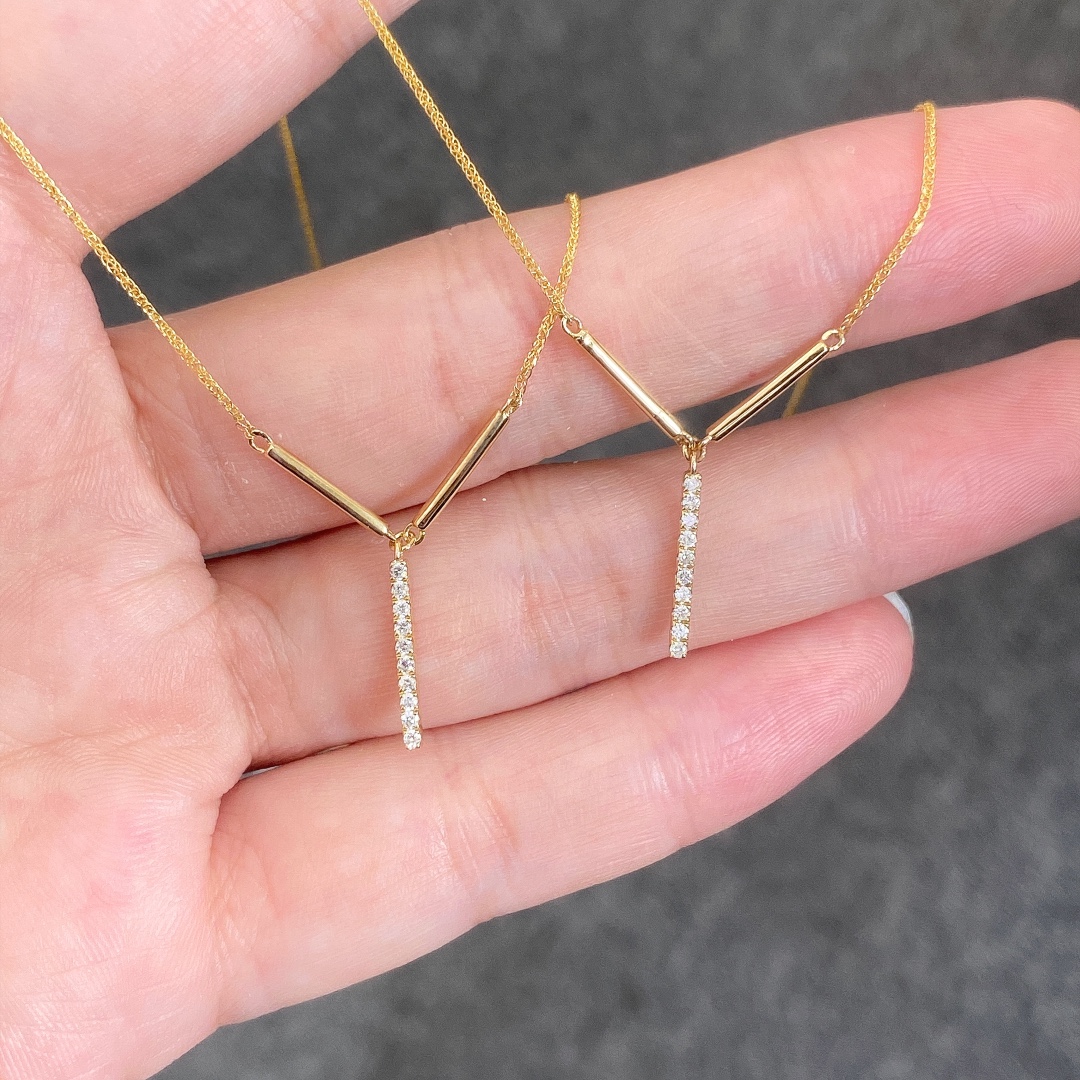 18k Solid Gold Minimalist Chevron Curve V Shape Diamond Pendant Necklace Simple Design Daily Women Charm Necklace 