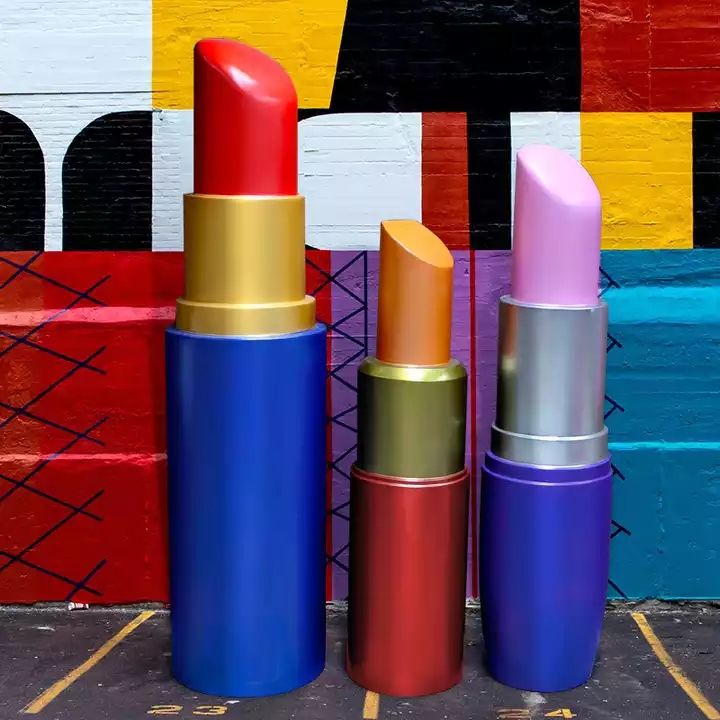 Hot sale new Store shopping mall Lipstick Statue customize Cosmetics Giant Display Props beauty shop Lipstick Sculpture