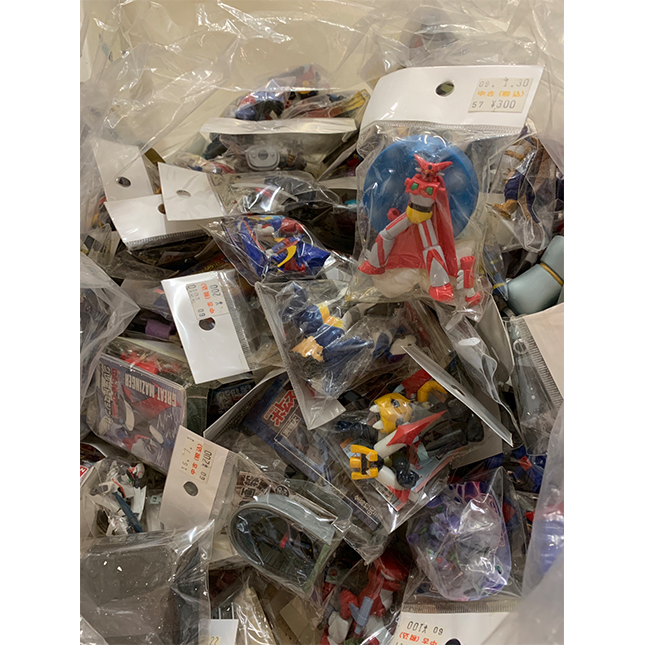 Personal Lot Of Toys Figurines Anime Toy With Reasonable Price 