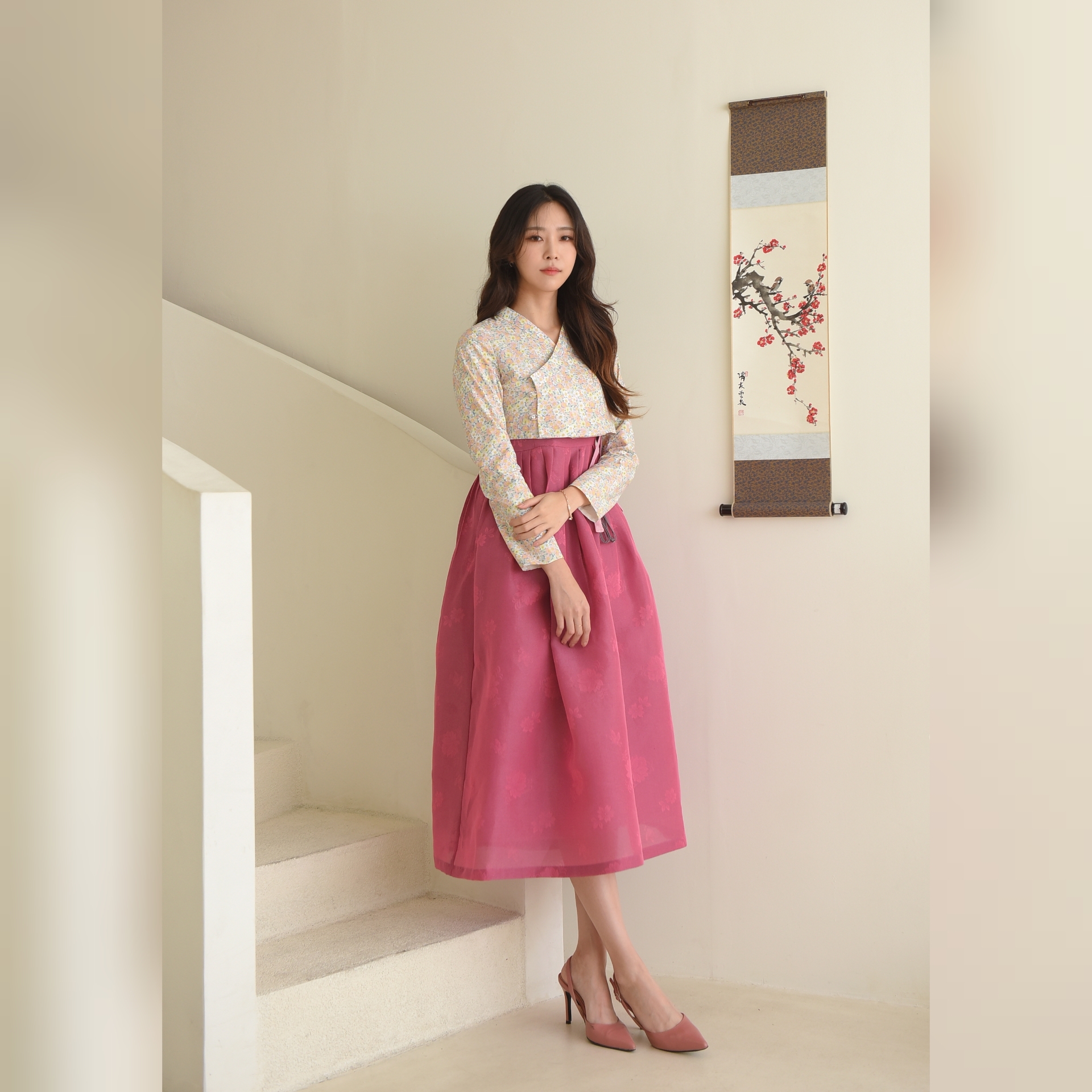 Korean Women&#39;s Style/ Casual Hanbok/ Unique Clothing/ Holiday Costume/ Long-sleeved/ V-neck/flower Pattern/mix Match 