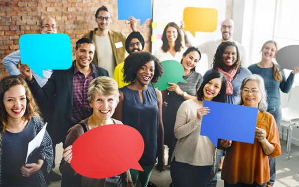 吹き出しを持つ人々