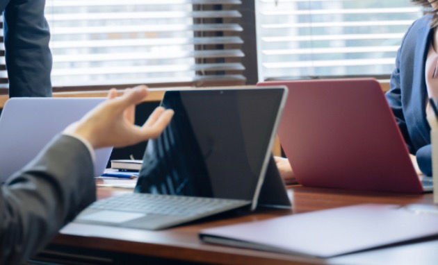 ECサイトを運営する人々