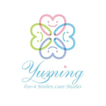 料理教室「YUMING ～For-4 Smiles care Cooking～」のロゴ