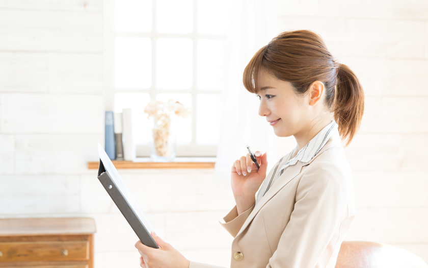 意外と簡単! 開業届1枚で「個人事業主」に。書き方&注意点