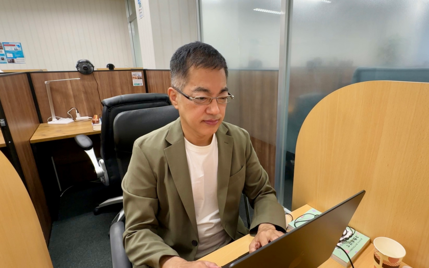 30年の経理経験が生み出す「企業目線」の動画制作｜原 耕一