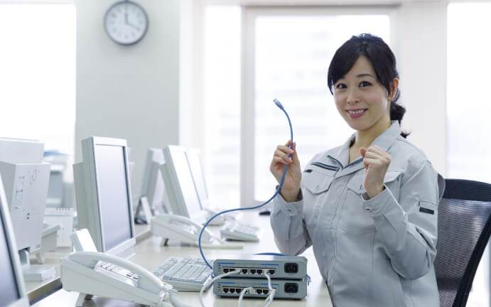 【ネットワーク構築の外注相場は?】費用を抑える3つの依頼ポイントを解説します!