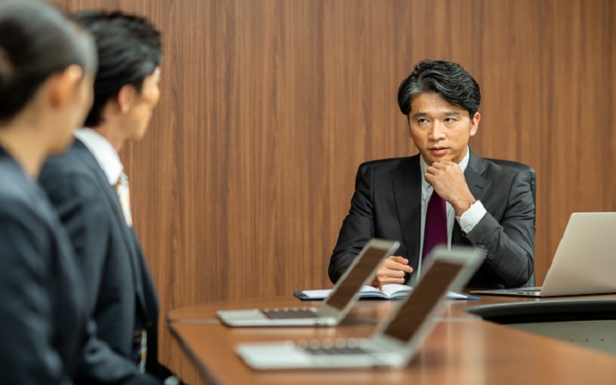 マーケティングに欠かせないトリプルメディアとシェアードメディアとは?