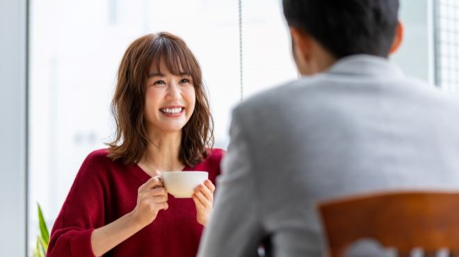 女性のお見合い服装選びのポイントを季節や年齢層別に解説