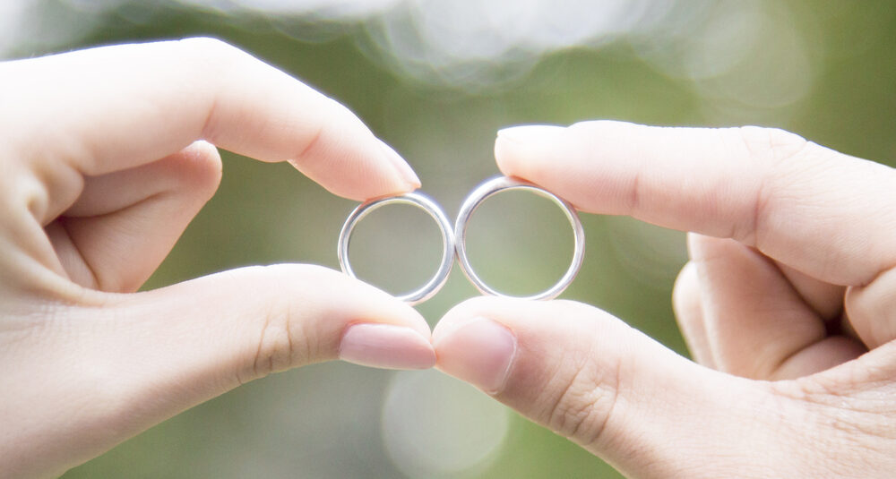 お見合い結婚と恋愛結婚の違い 向いている人・期間・進め方を解説