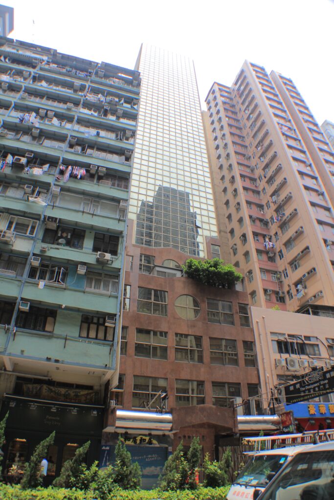 荣华商业大厦罕有放盘 位置优越具升值潜力