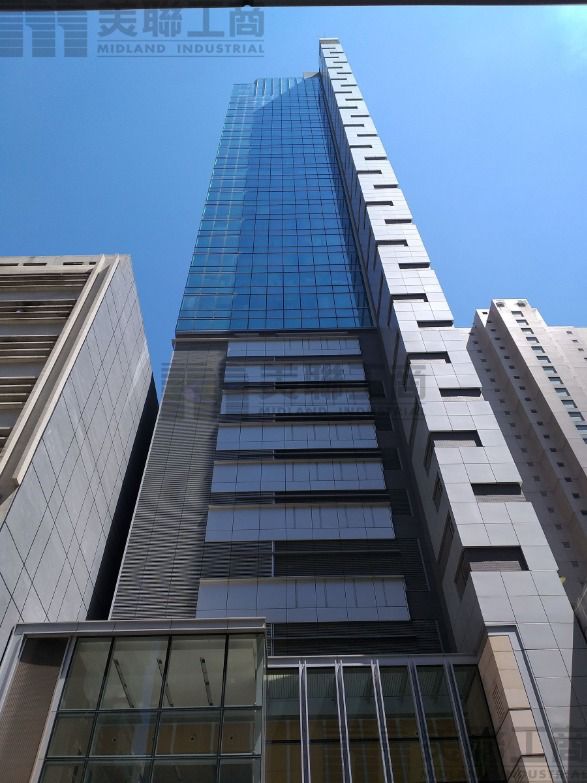 長沙灣卓匯中心高層全層寫字樓放售 建築面積約5,961呎 連辦公室裝修 即買即用 開揚景觀
