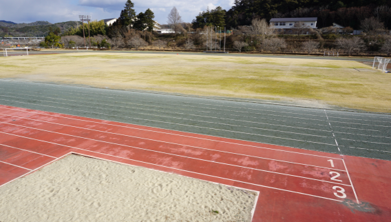 陸上競技場の現況