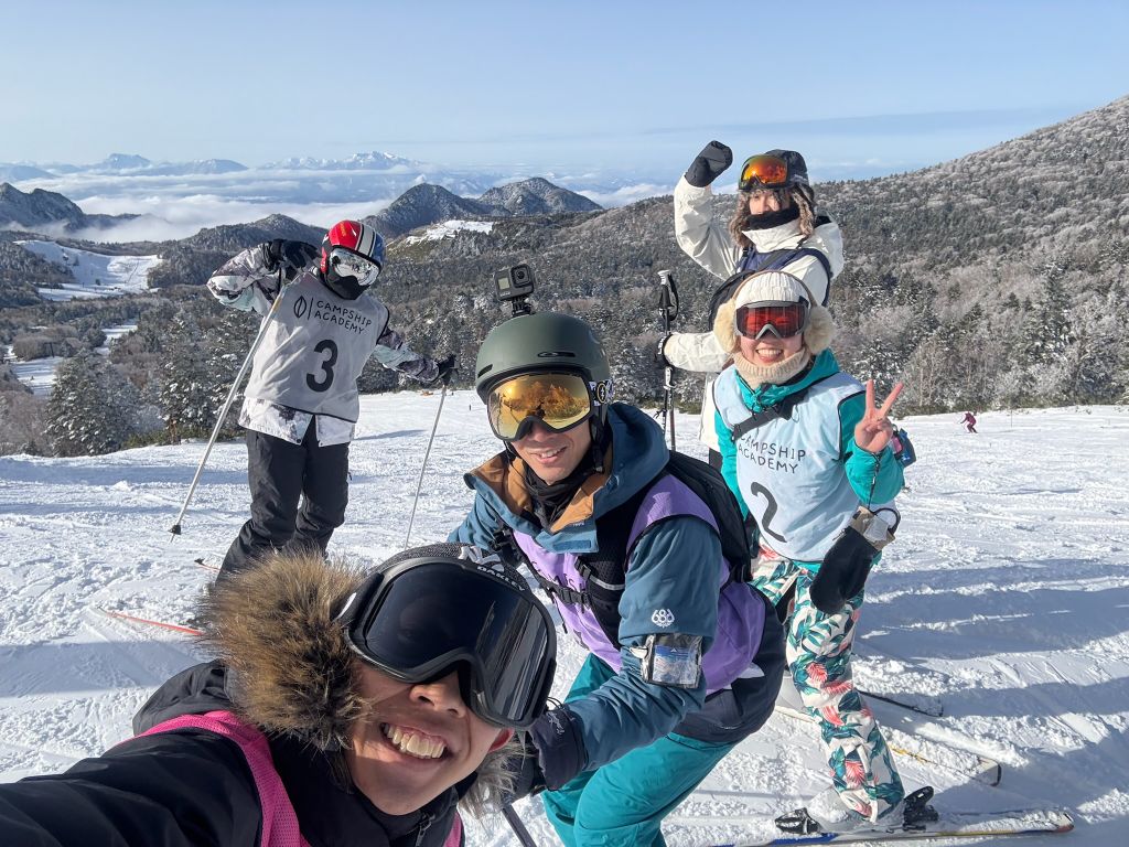 昨年の冬のスキー研修での様子