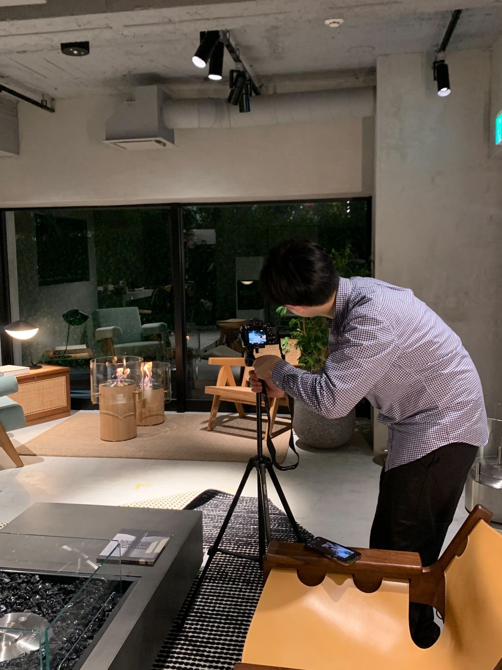 ブランドの世界観を大事にしており、クリエイティブは写真撮影から全てメンバーが行うことも📷