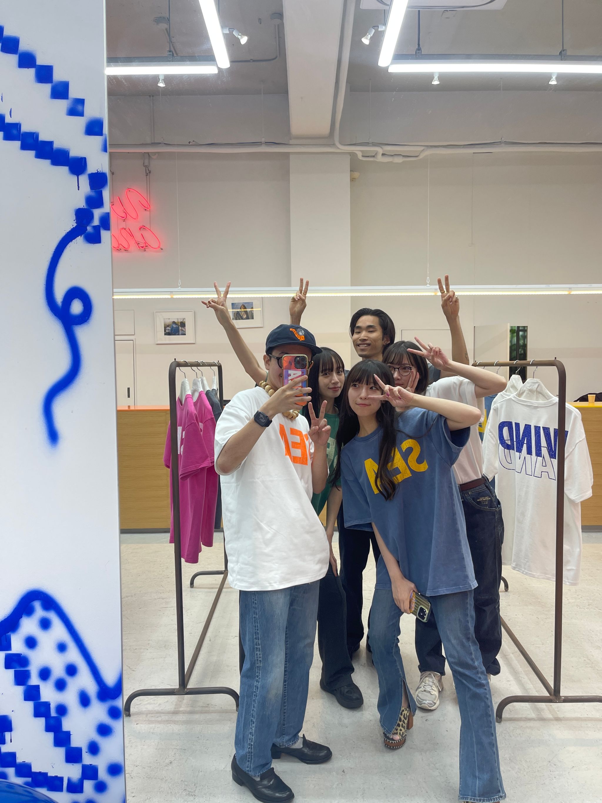 オンライン販売がメインですがストアでの販売はお客さまと直接接することができる貴重な場所です