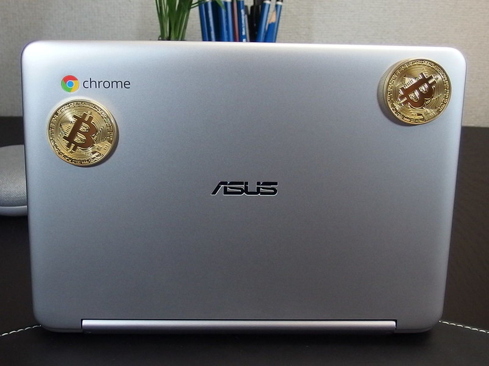 ビットコインでChromebookを買ってきた。ASUS Chromebook Flip C101PA