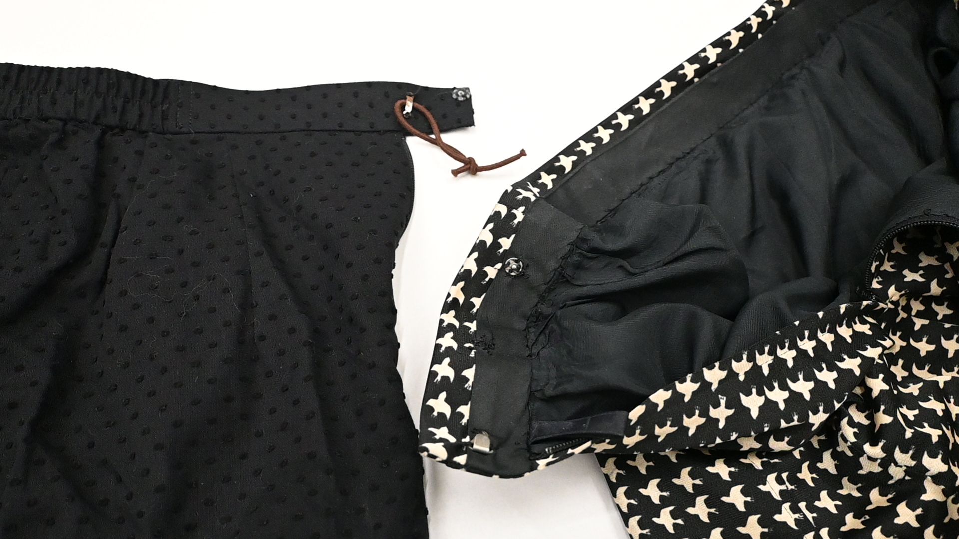 左はちばさんのおばあさんのスカート、右は私の祖母が着ていたスカート