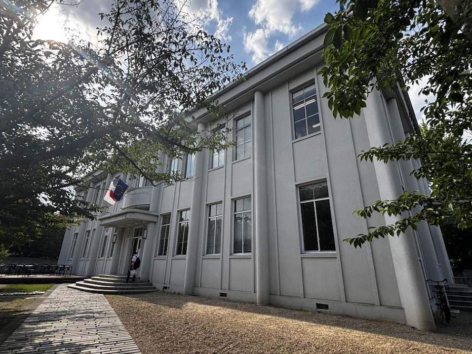 KY-03 関西日仏学館 (1)
